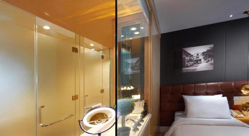 Kingwood Boutique Hotel Miri Exteriör bild